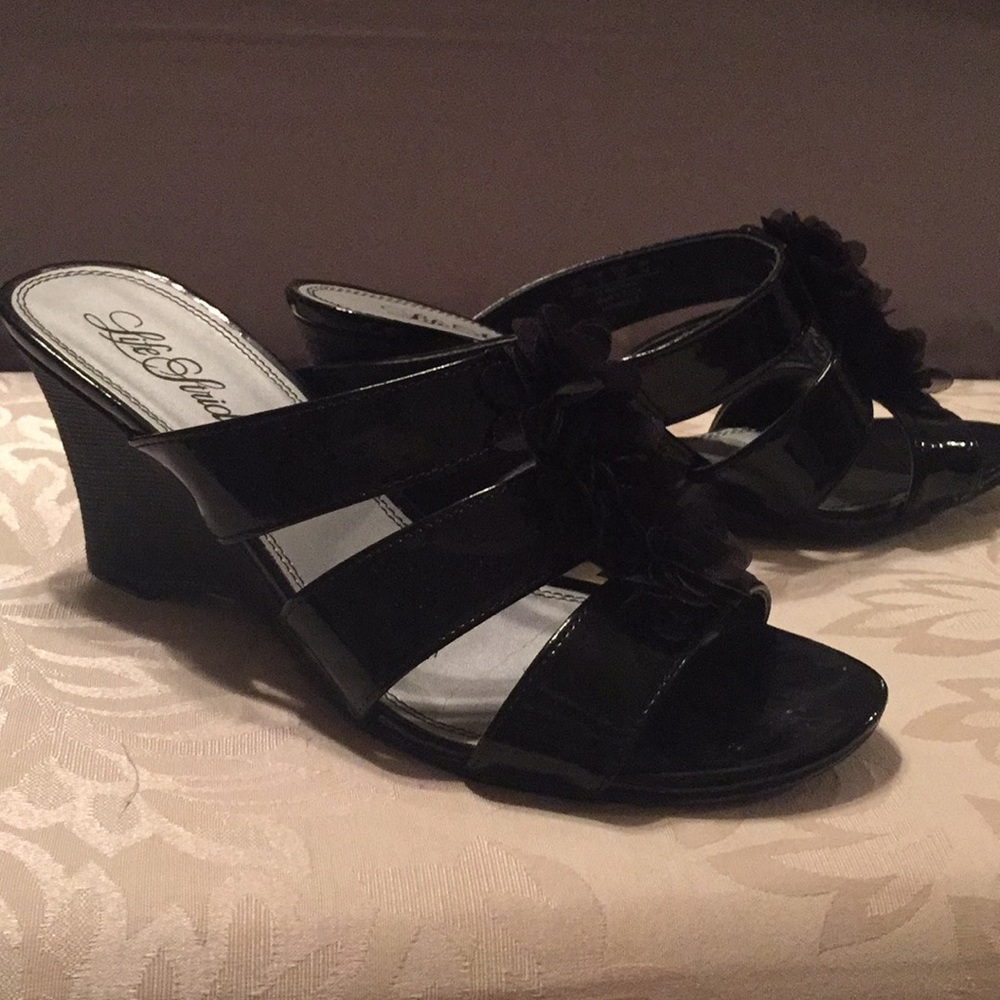 Black wedge sandals